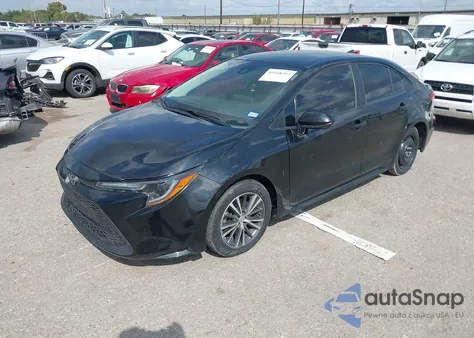 2021 Toyota Corolla Le z USA, uszkodzony, nr VIN 5YFEPMAE3MP179407